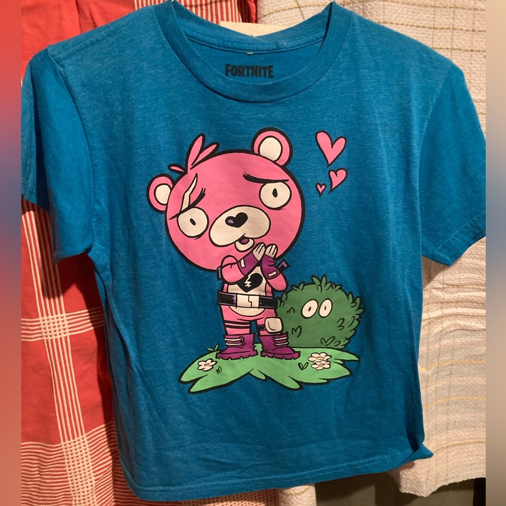 Fortnite Bear Pink Blue Shirt T-shirt Boys Medium Kids